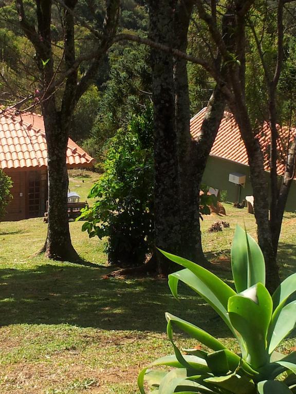 Отель Abrigo Da Reserva Санту-Антониу-ду-Пиньял Экстерьер фото