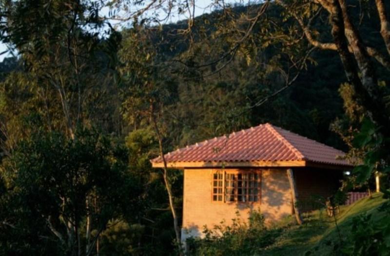 Отель Abrigo Da Reserva Санту-Антониу-ду-Пиньял Экстерьер фото